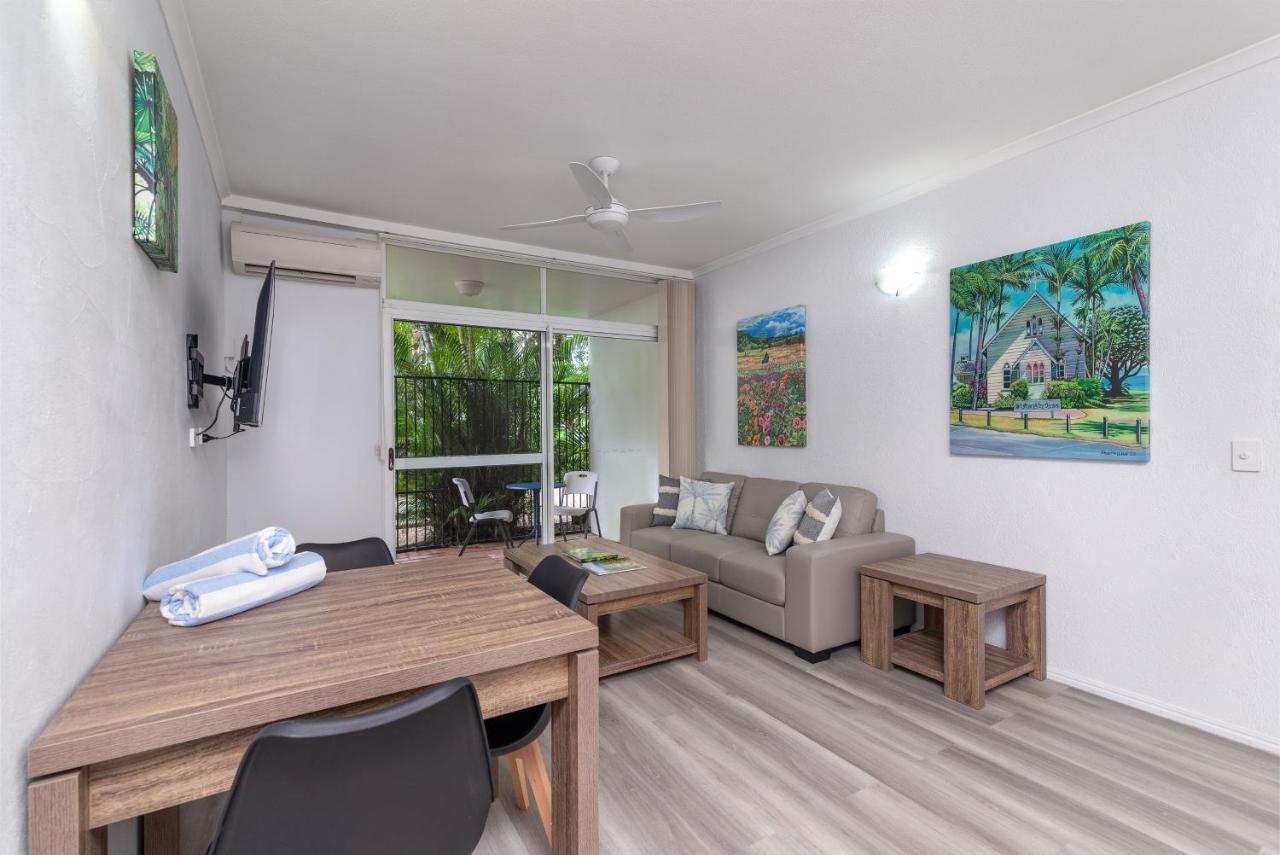 Seascape Holidays - Coral Apartments Port Douglas Eksteriør billede