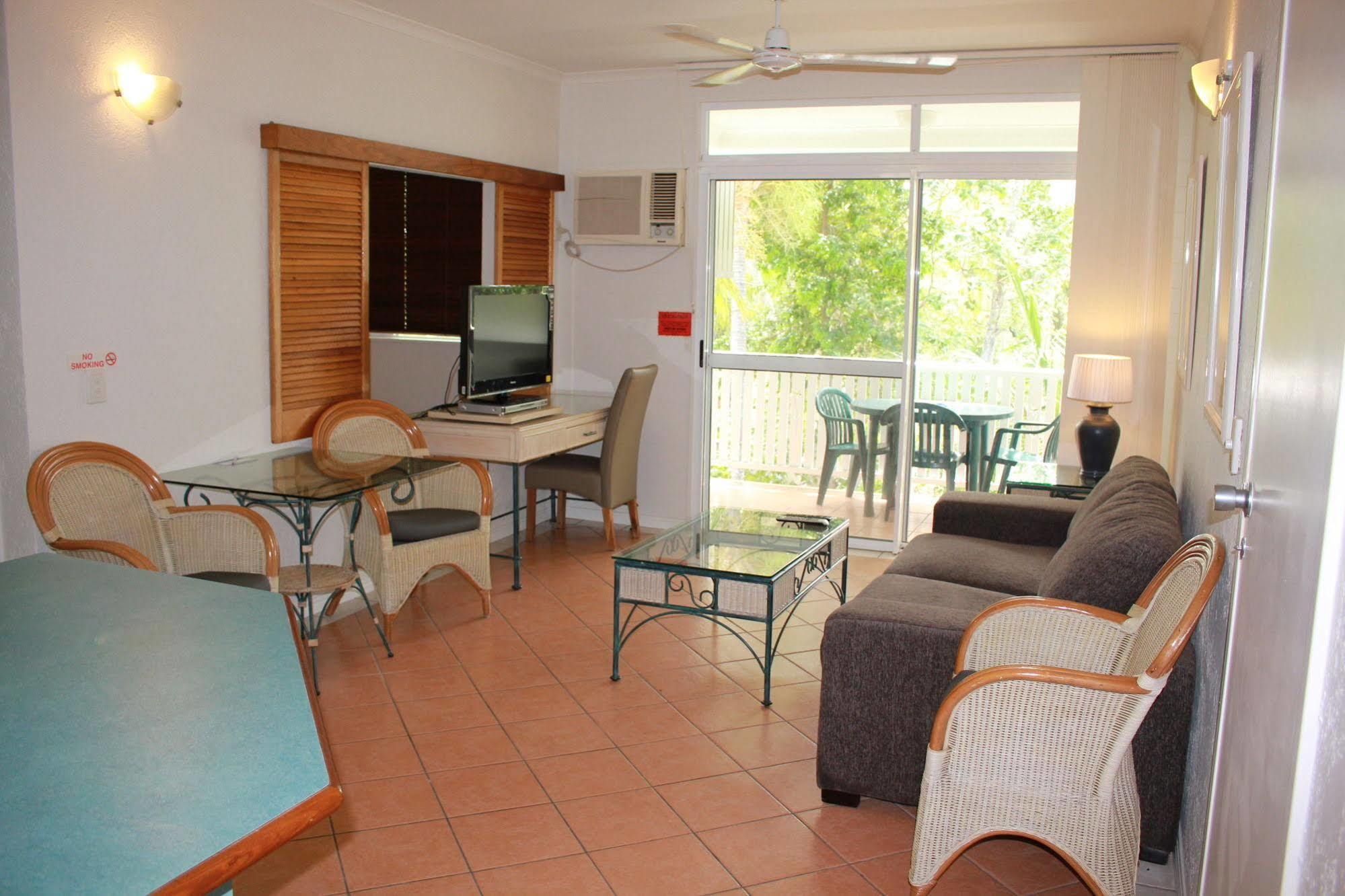 Seascape Holidays - Coral Apartments Port Douglas Eksteriør billede