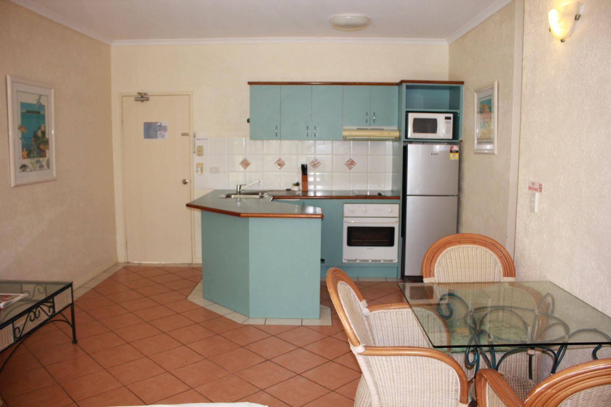 Seascape Holidays - Coral Apartments Port Douglas Eksteriør billede